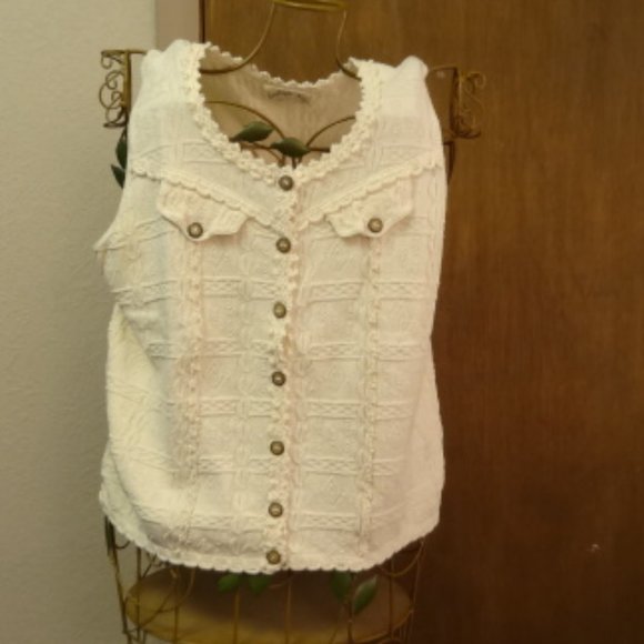 Ecologic Art Tops - NWOT. Ecologic Art Sleeveless Top Made in Peru